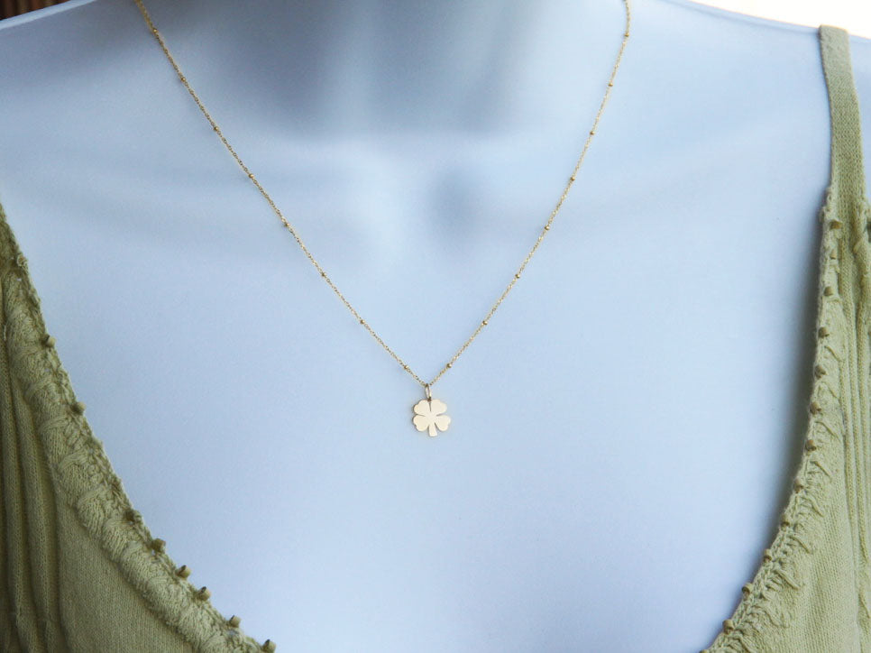 Clover necklace
