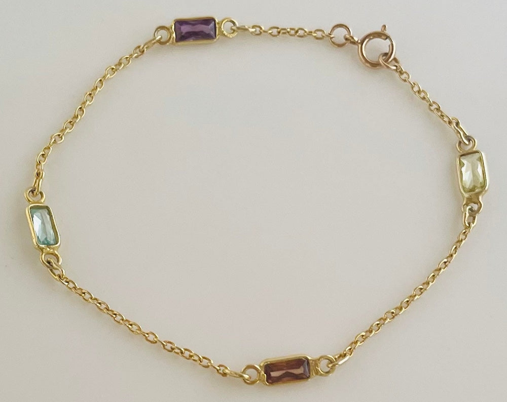 Gold links bracelet