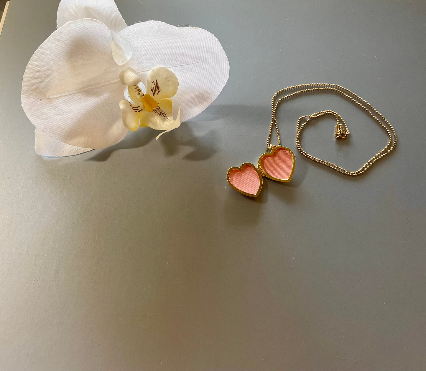 Heart locket 14k Yellow Gold Necklace