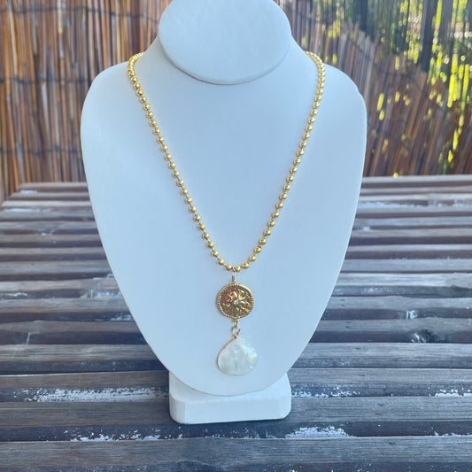Shell Sun necklace
