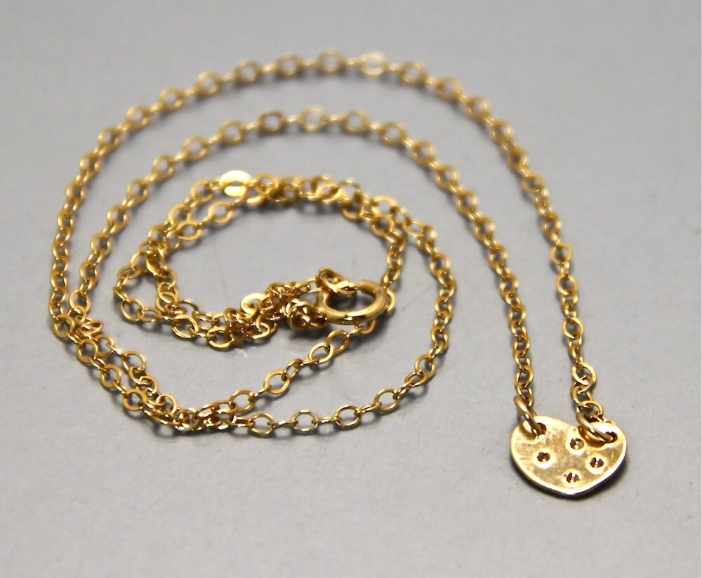 Mini heart necklace