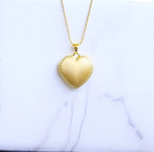 Heart locket 14k Yellow Gold Necklace