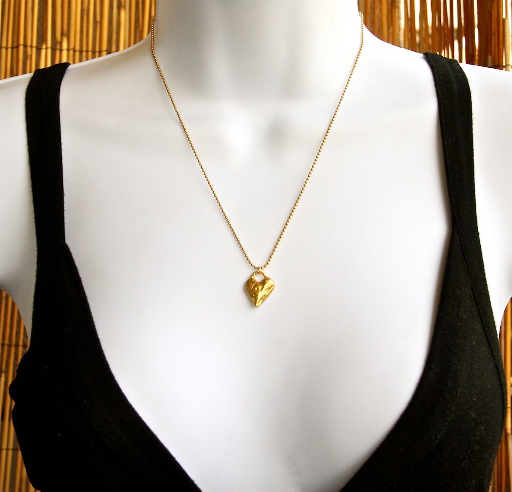 Gold heart necklace